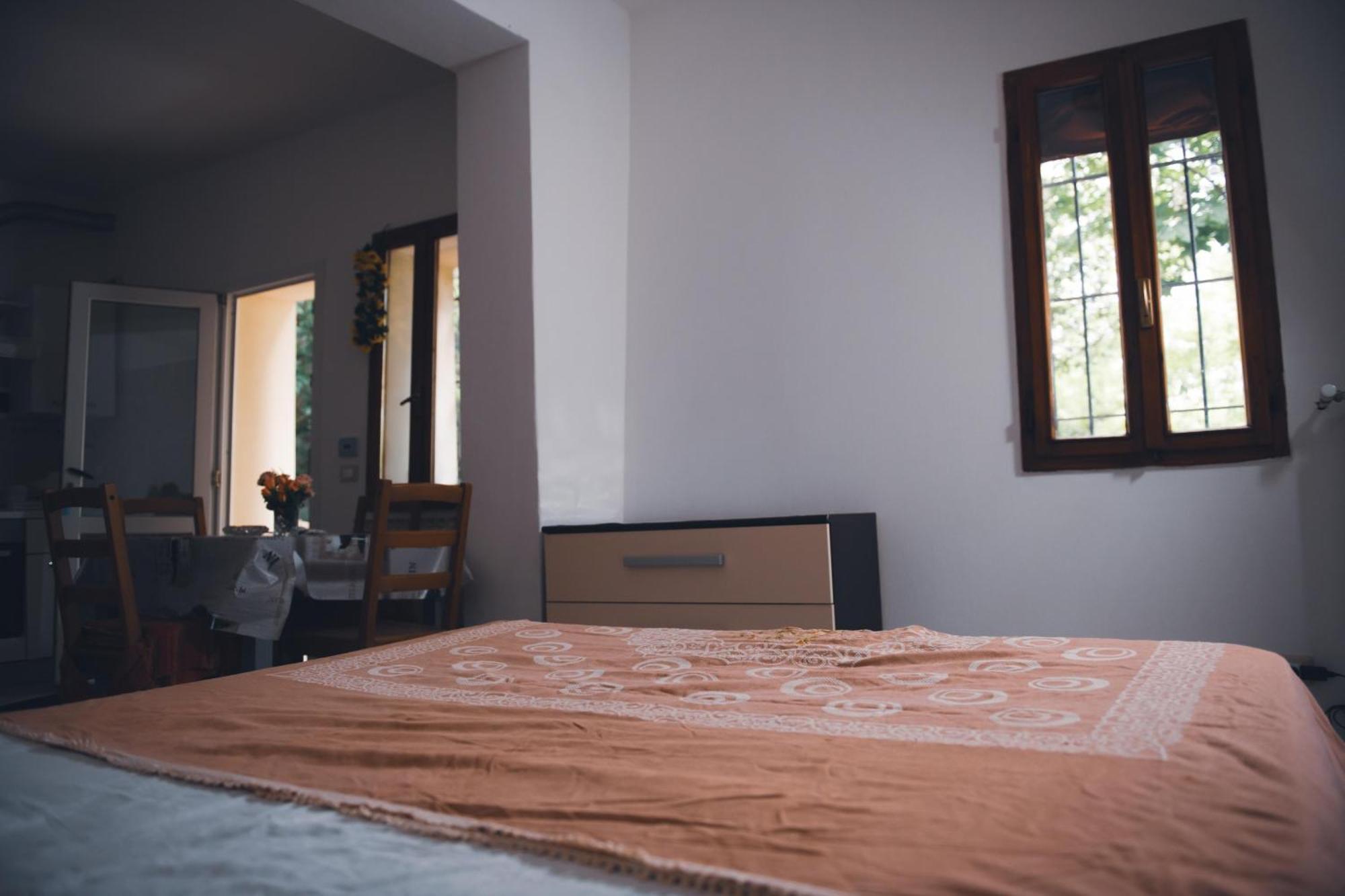 Home Peterpan, B&B Direttamente Sulla Piazza Casal Fiumanese Exteriér fotografie