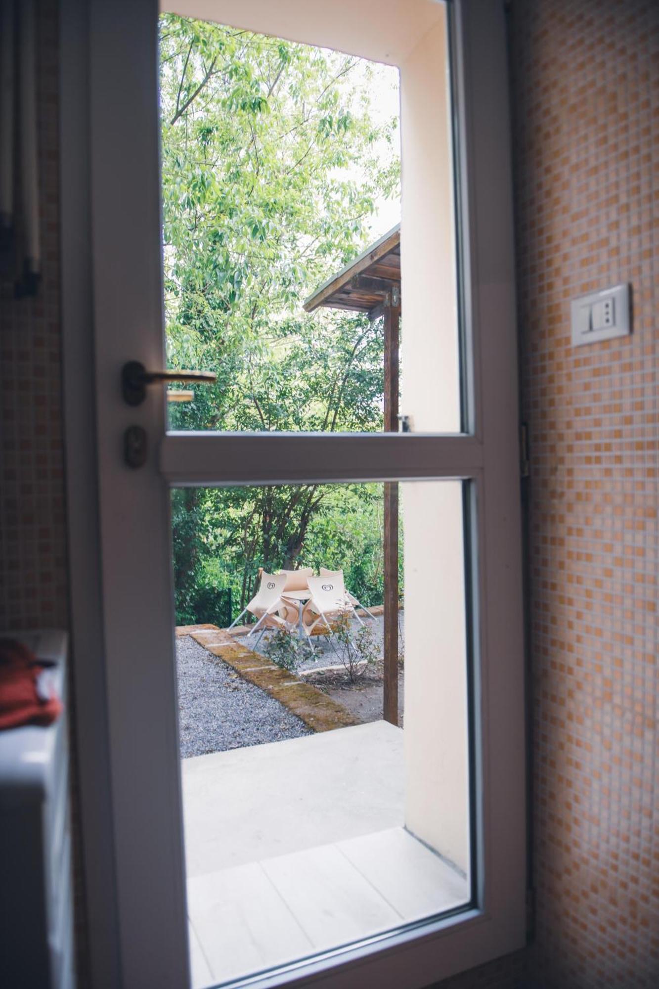 Home Peterpan, B&B Direttamente Sulla Piazza Casal Fiumanese Exteriér fotografie